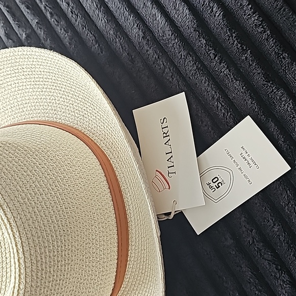 Classic summer paper straw hat size medium in cream color - Picture 5 of 7